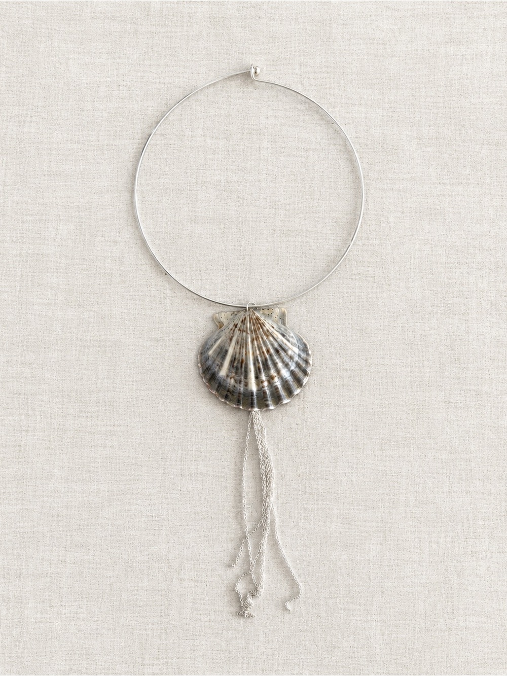 Silver Shell Pendant Necklace with Tassel Chains